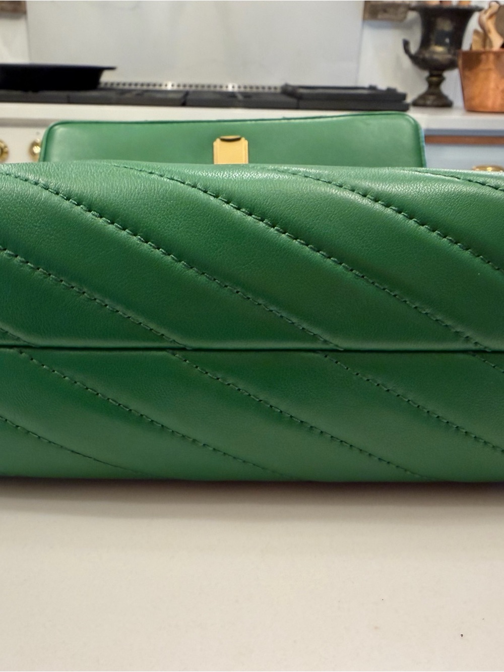 Tory Burch Kira Chevron Green Quilted Leather Chain Crossbody with Gold Hardware - Picture 9 of 12
